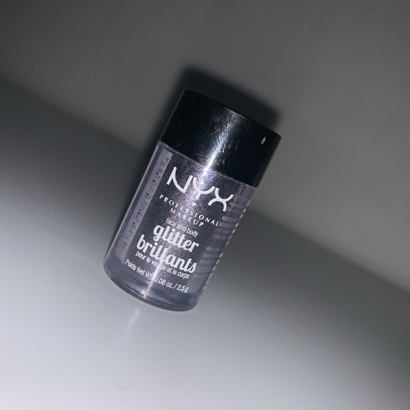 Makeup bundle - Picture 6 of 7